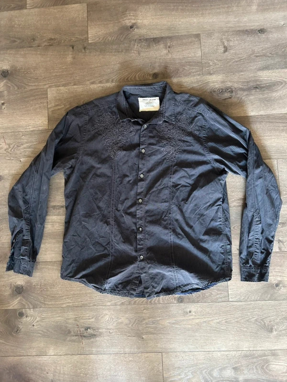 vintage dkny jeans y2k affliction style embroidered button up mens L/G